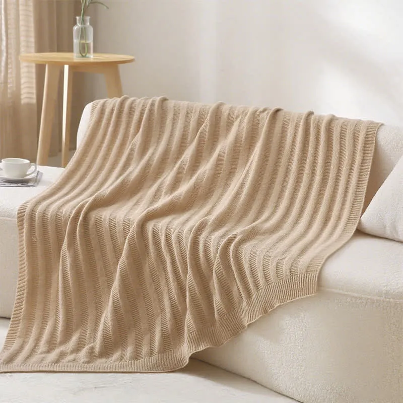 Ownkoti Strickdecke mit einfarbigen Streifen und Struktur