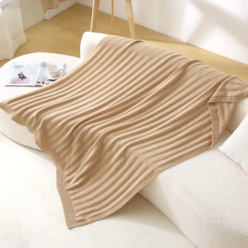 Ownkoti Strickdecke mit einfarbigen Streifen und Struktur