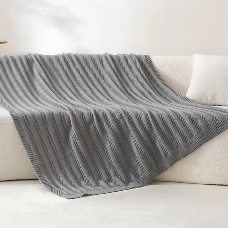 Ownkoti Strickdecke mit einfarbigen Streifen und Struktur