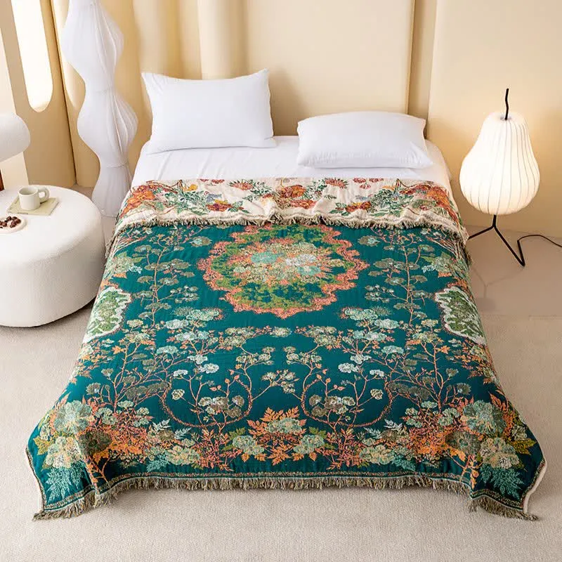Quilt mit Blumenstrauß, Baumwollgaze, Quasten
