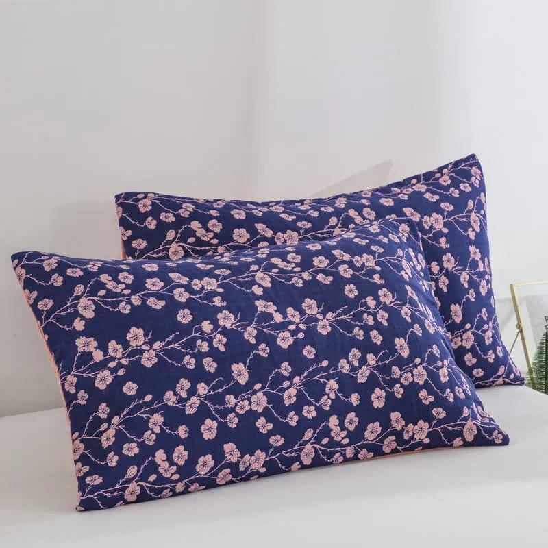 Wendesteppdecke aus Baumwollgaze-Jacquard mit pastoralem Blumenmuster