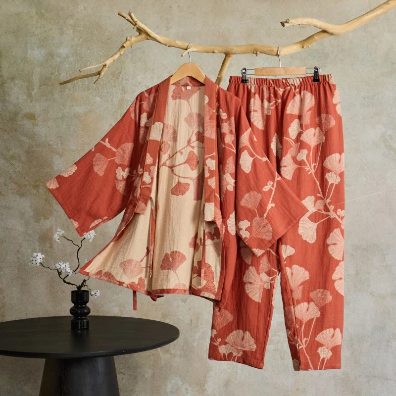 Großer Kimono-Pyjama aus Baumwolle mit Ginkgoblättern