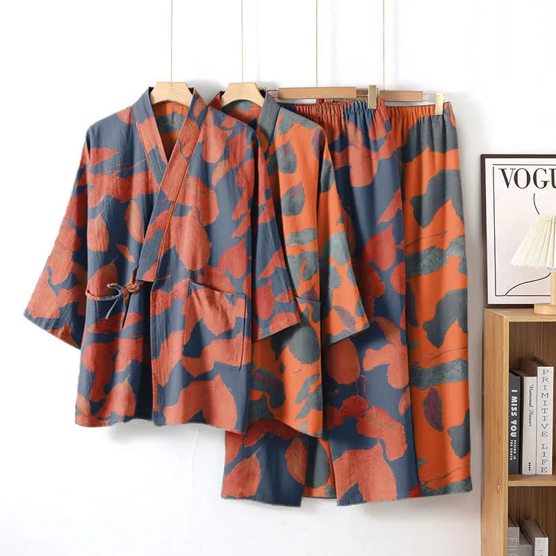 Loungewear-Set aus Baumwoll-Kimono mit botanischem Blattmuster