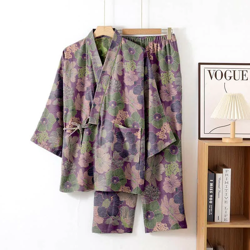 Loungewear-Set im Kimono-Stil mit Pfirsichblütenmuster