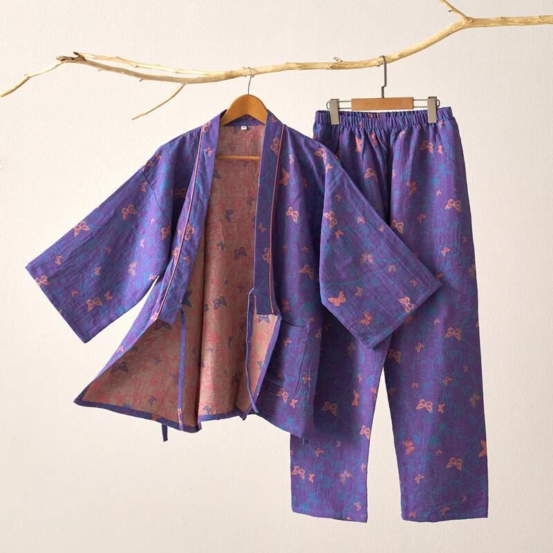Loungewear-Set aus Baumwollgaze-Kimono mit Schmetterlingsmotiv
