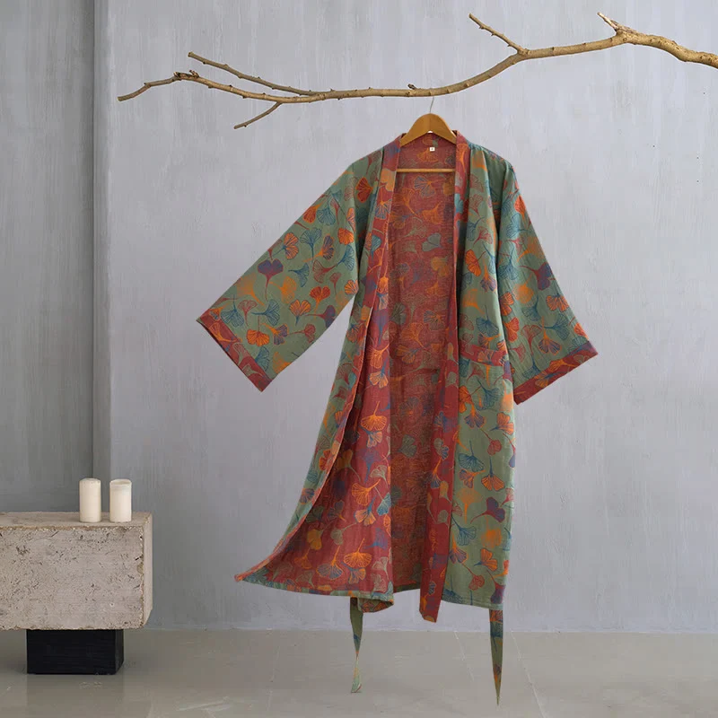 Kimono-Bademantel aus Ginkgo-Biloba-Baumwolle