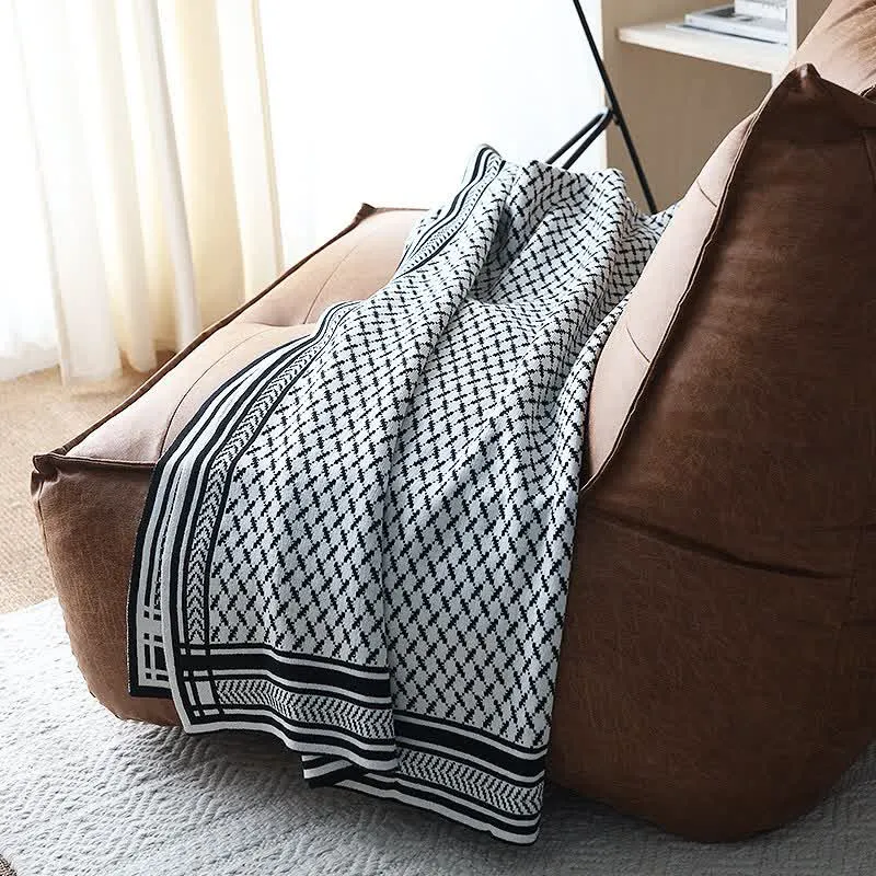 Ownkoti Strickdecke im nordischen Stil