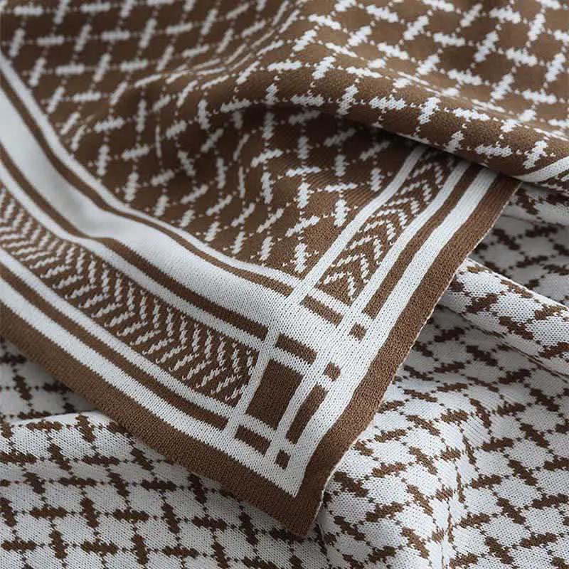 Ownkoti Strickdecke im nordischen Stil
