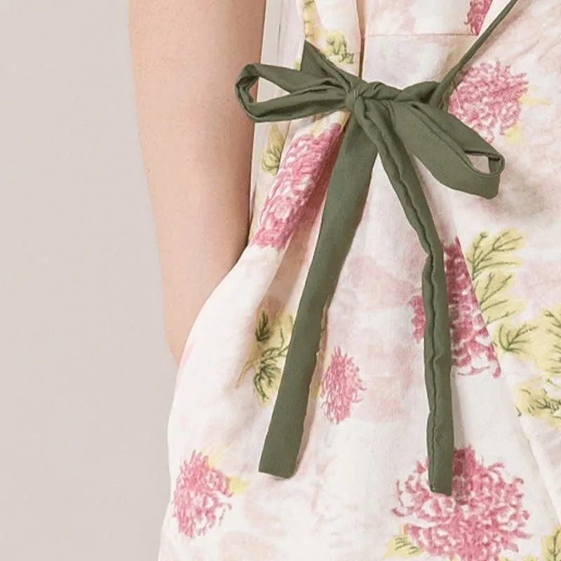Gepolstertes Nachthemd im Landhausstil mit Blumenmuster und kurzen Ärmeln und Tasche