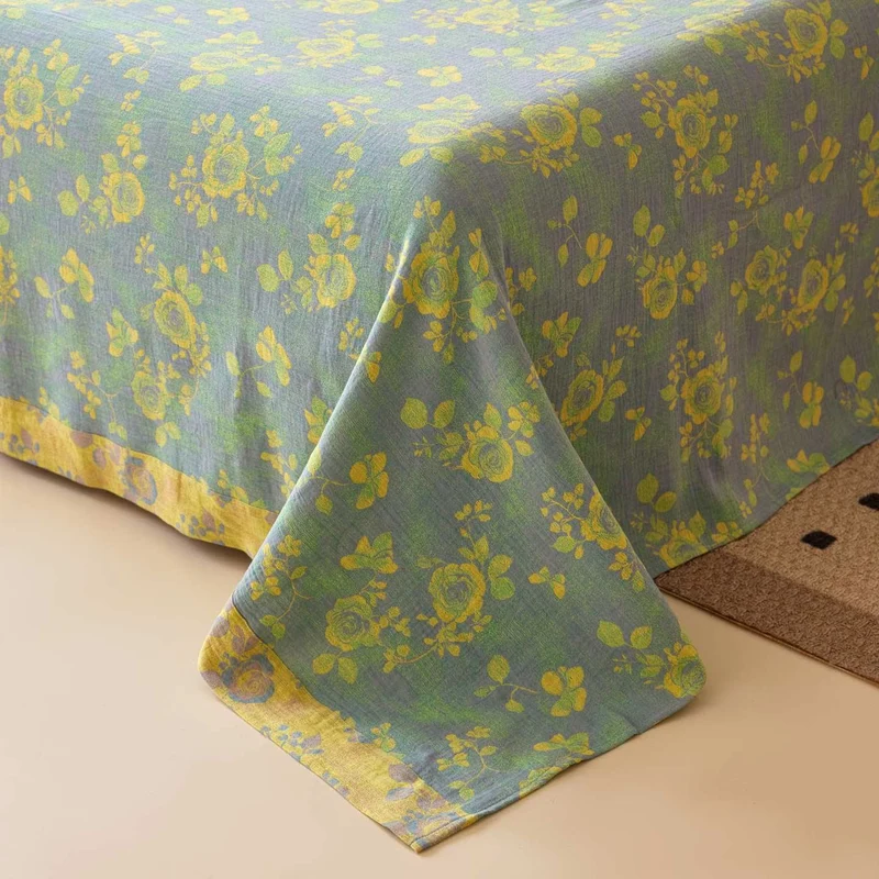 Tagesdecke aus Baumwollgaze mit Rosen-Jacquardmuster