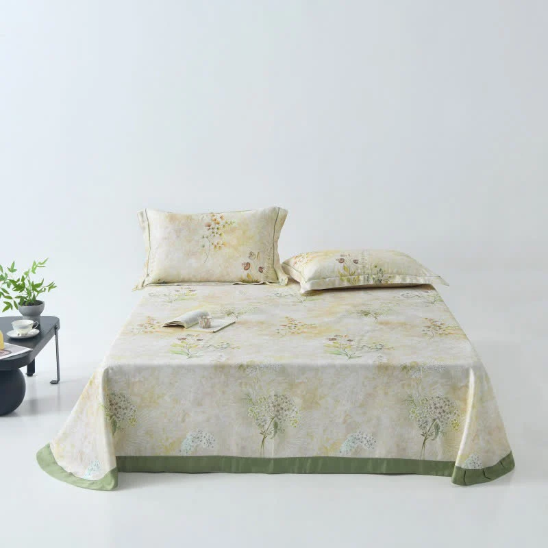 Kühle Tagesdecke aus Naturfaser mit Hibiskus-Print