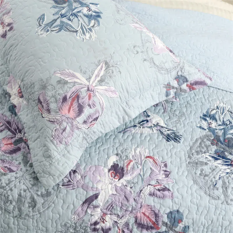 Elegante Steppdecke aus weicher Baumwolle mit Blumenmuster