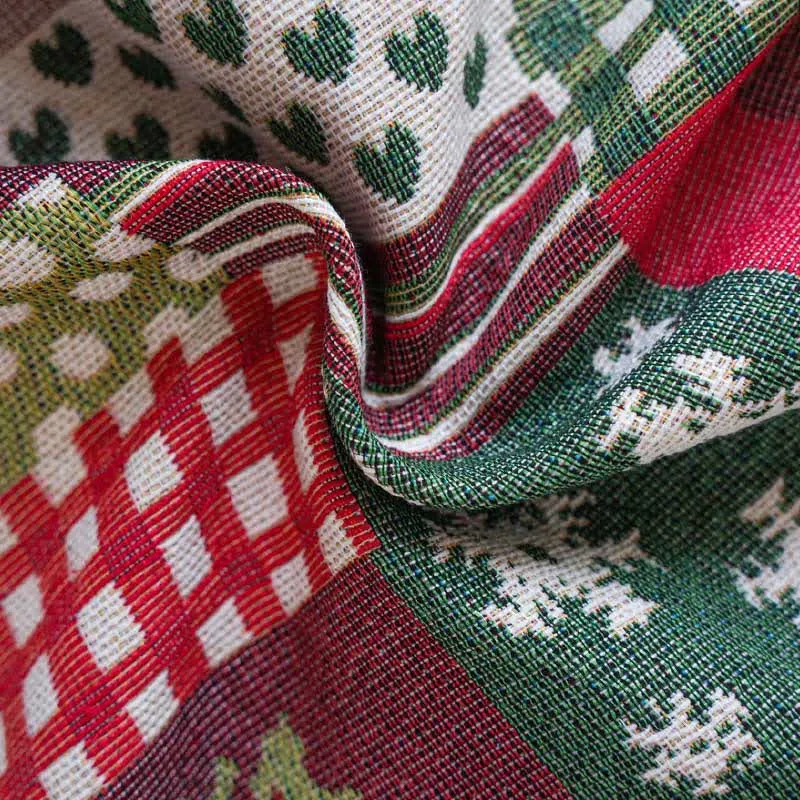 Patchwork-Vorhang mit Quasten und weihnachtlichem Print