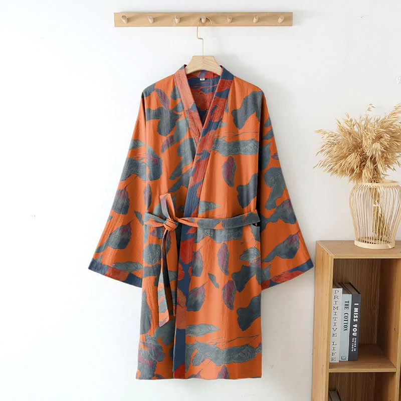 Kimono-Robe aus Baumwollgaze mit botanischem Blattmuster