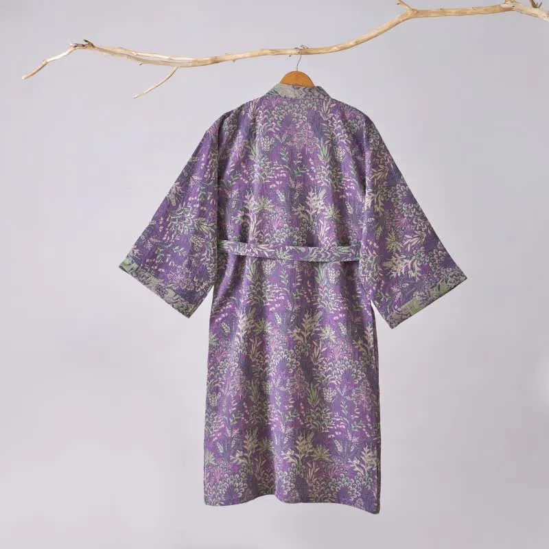 Kimono-Robe aus Baumwollgaze mit botanischem Bezug