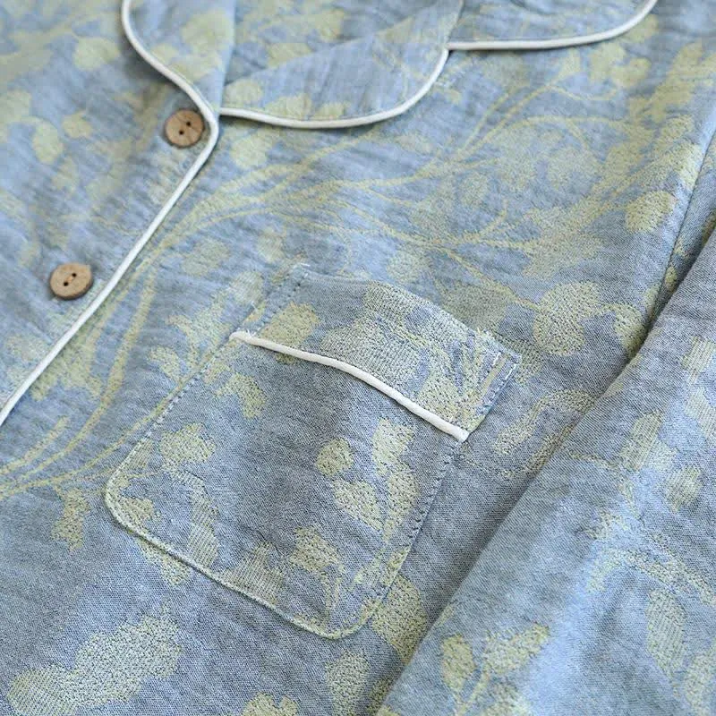Elegantes Loungewear-Set aus Bio-Baumwolle mit Blumenmuster