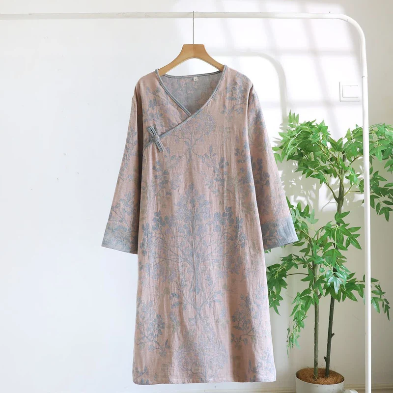 Elegantes Nachthemd aus Bio-Baumwolle mit Blumenmuster