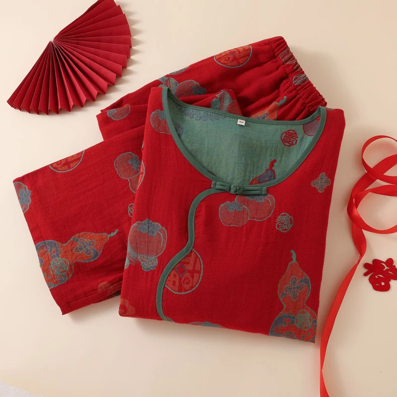 Nachtwäsche aus Baumwolle im orientalischen Stil mit Kürbis-Persimmon-Muster