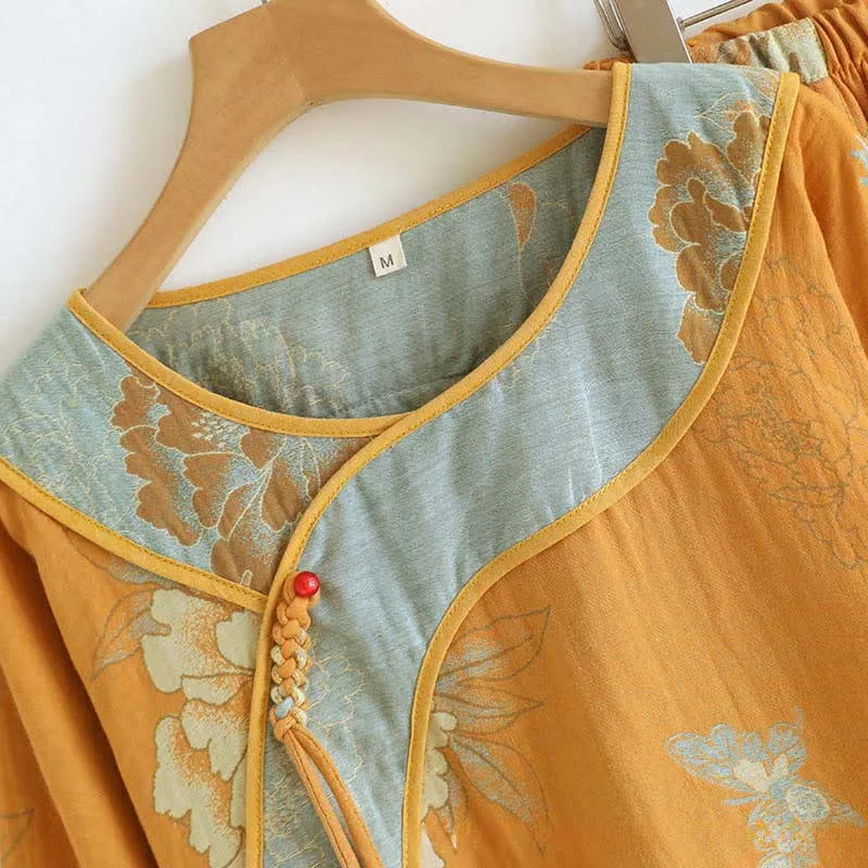 Pyjama aus Baumwollgaze mit Pfingstrosen- und Schmetterlingsmuster (Jacquard)