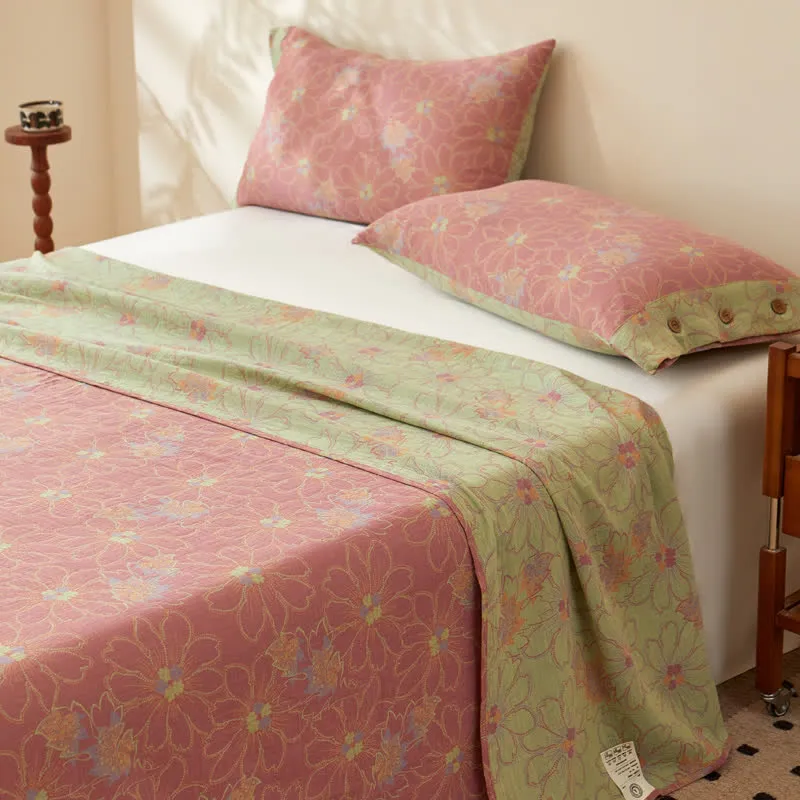 Wende-Bettdecke aus garngefärbter Baumwollgaze mit frischem Blumenmuster