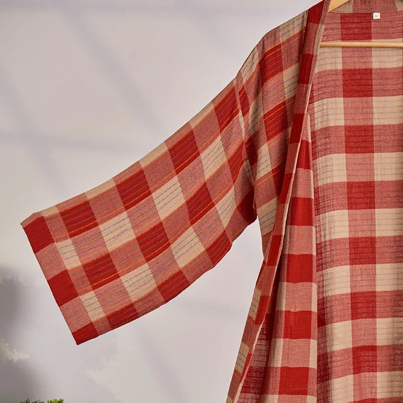 Klassischer karierter Kimono-Bademantel aus Baumwollgaze