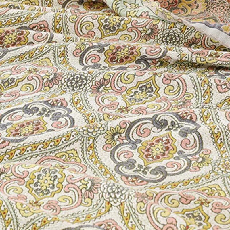 Elegante Vintage-Steppdecke aus Baumwollgaze mit Blumenmuster