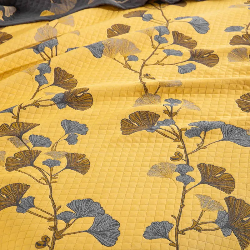 Wendbare Tagesdecke aus Bio-Baumwolle mit Ginkgo-Blatt