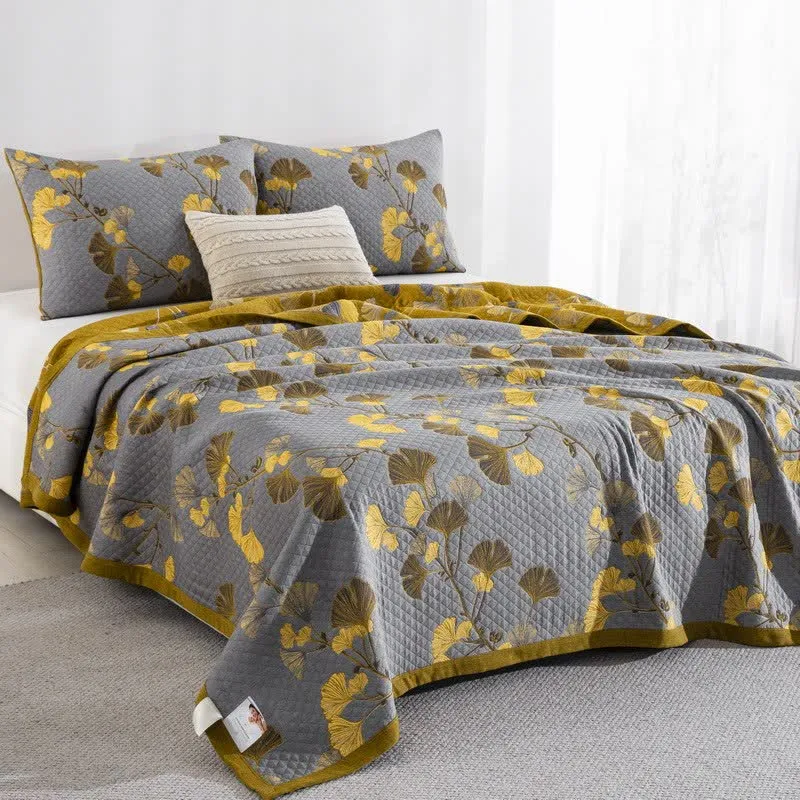 Wendbare Tagesdecke aus Bio-Baumwolle mit Ginkgo-Blatt