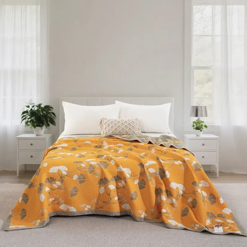 Wendbare Tagesdecke aus Bio-Baumwolle mit Ginkgo-Blatt