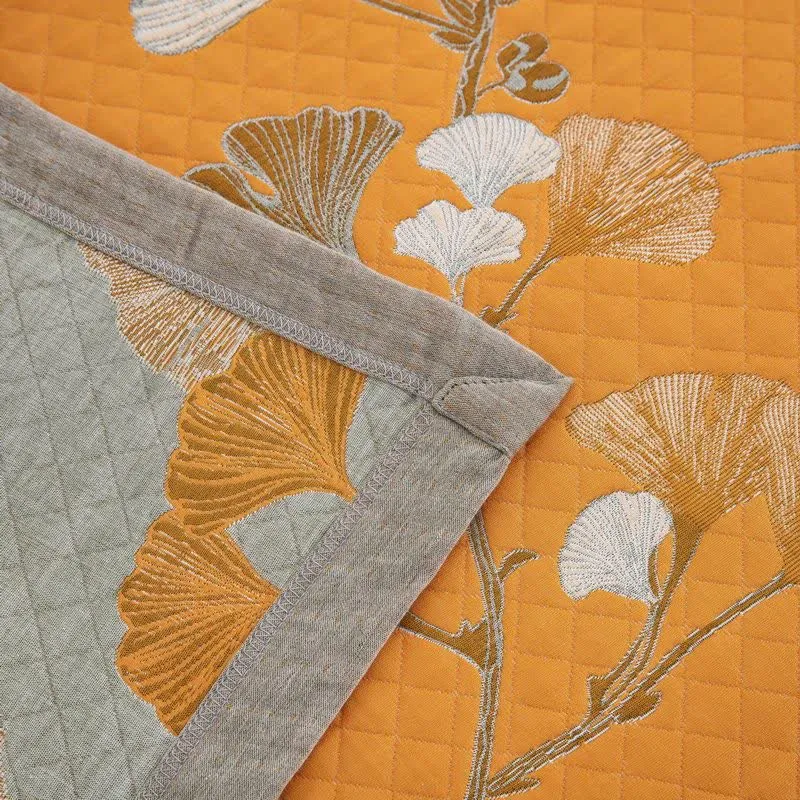 Wendbare Tagesdecke aus Bio-Baumwolle mit Ginkgo-Blatt