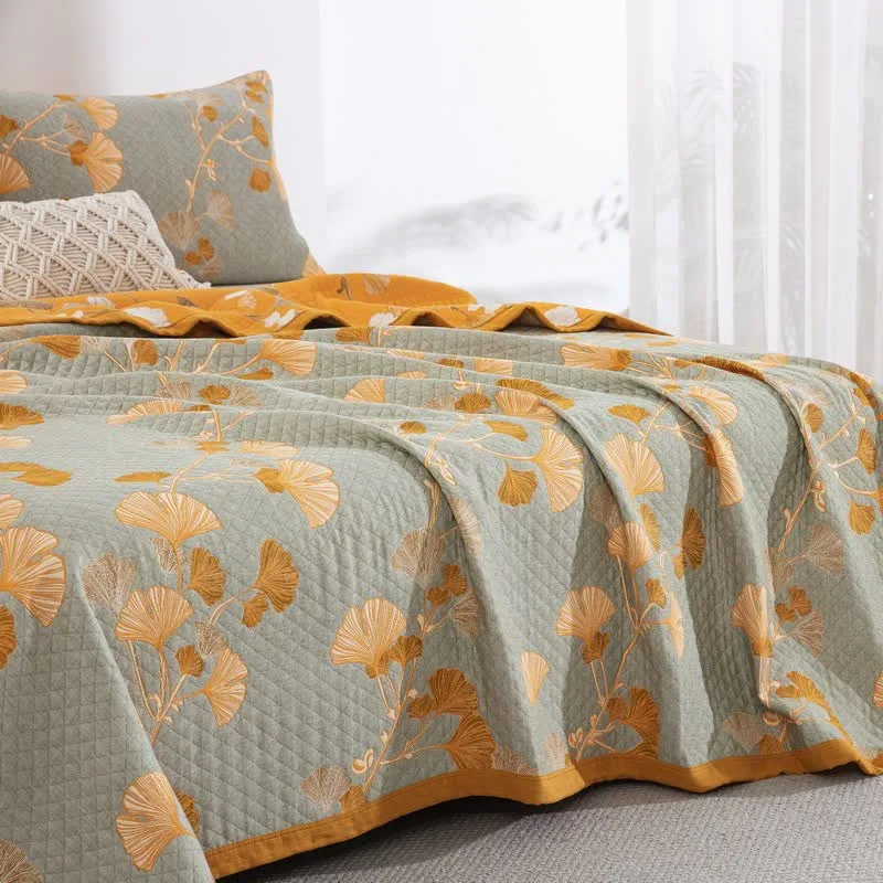 Wendbare Tagesdecke aus Bio-Baumwolle mit Ginkgo-Blatt
