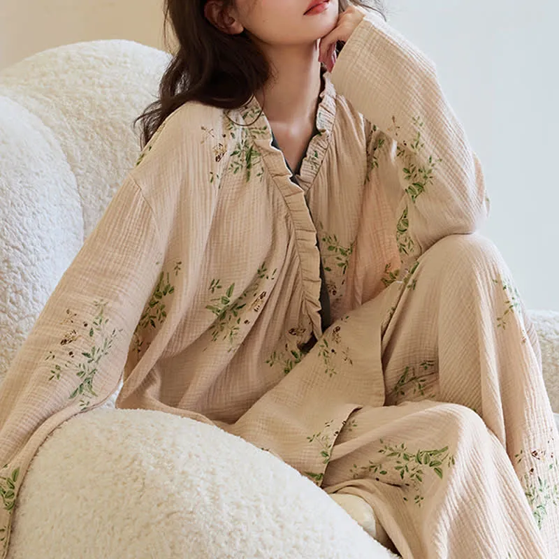 Loungewear-Set mit Kimono und botanischem Blattmuster