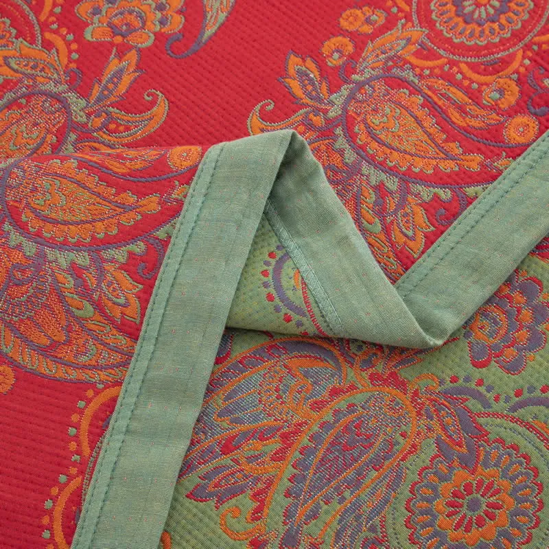 Bequeme Steppdecke aus Baumwollgaze im Retro-Jacquard-Stil