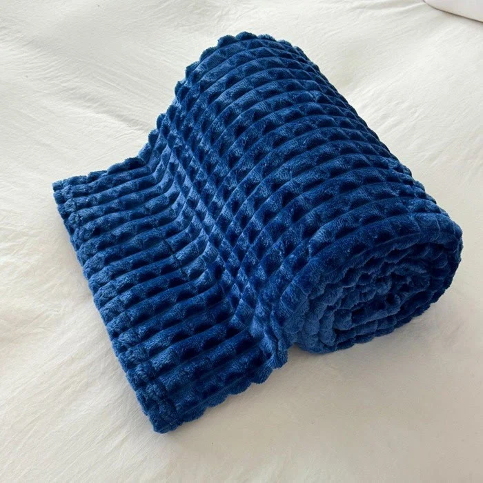 Karierte, dicke, warme Kuscheldecke