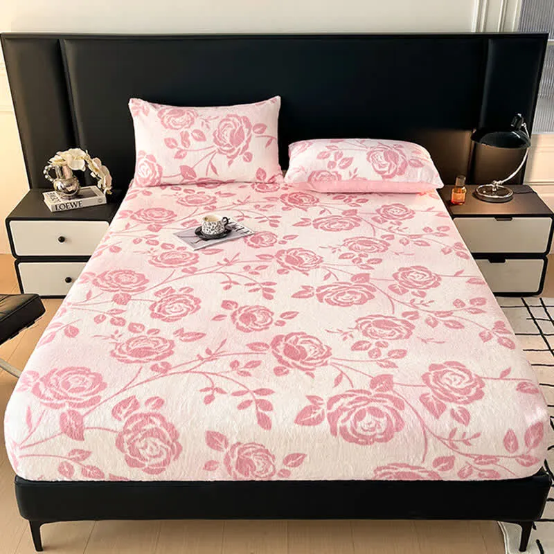 Warmes Spannbettlaken aus Fleece mit rosa Rosen