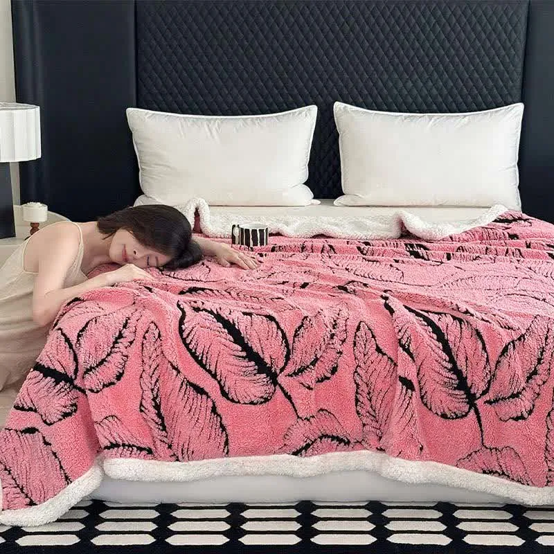 Jacquard-Plüschdecke mit großen Blättern