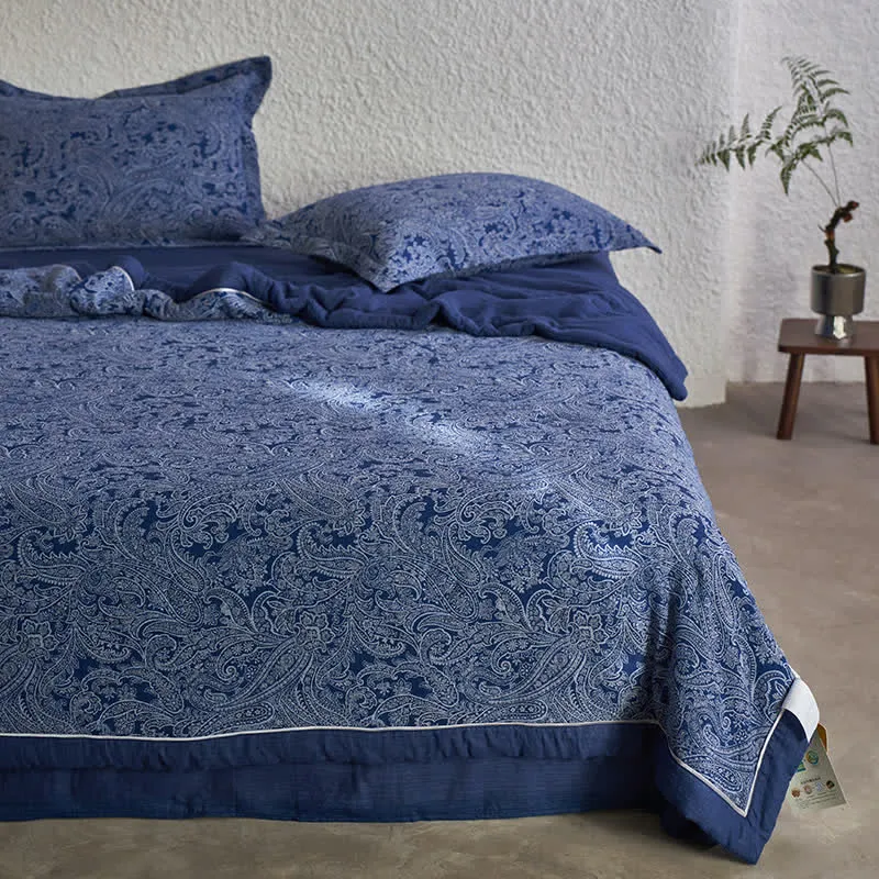 Dunkelblaue Retro-Bettwäschekollektion aus Baumwollgaze
