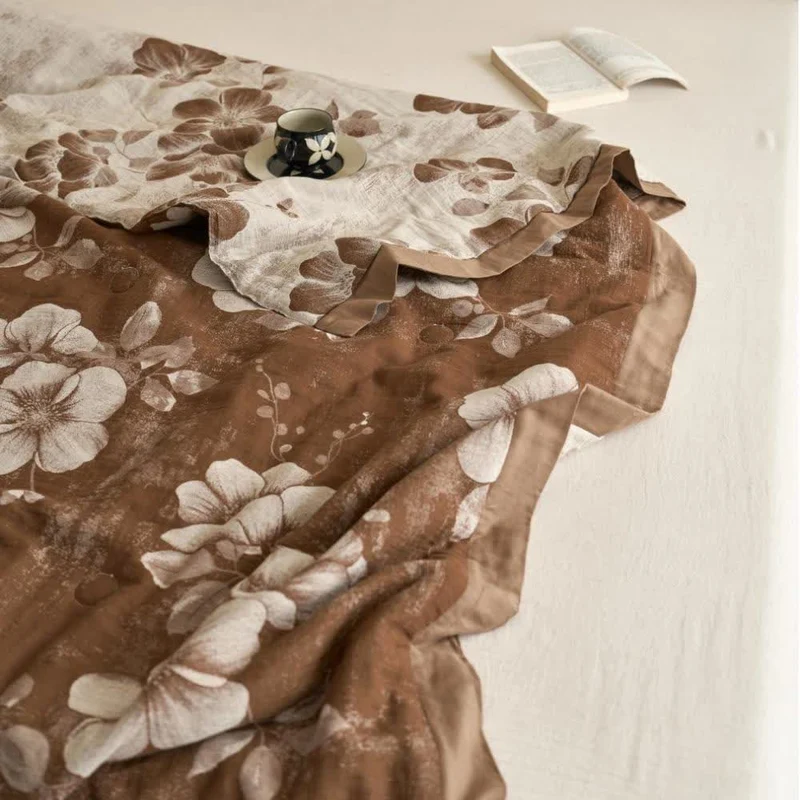 Baumwollgaze-Jacquard-Steppdecke im Retro-Stil mit Blumenmuster