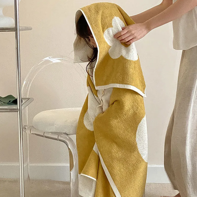 Atmungsaktives, weiches Baumwollhandtuch mit Blumenmuster