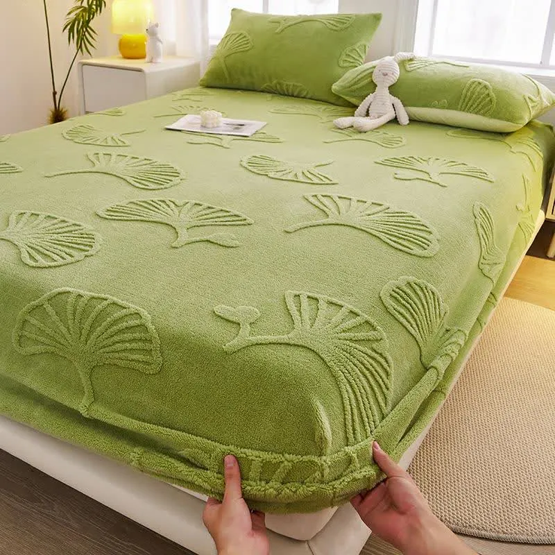Warmes Spannbettlaken aus Ginkgoblatt-Fleece