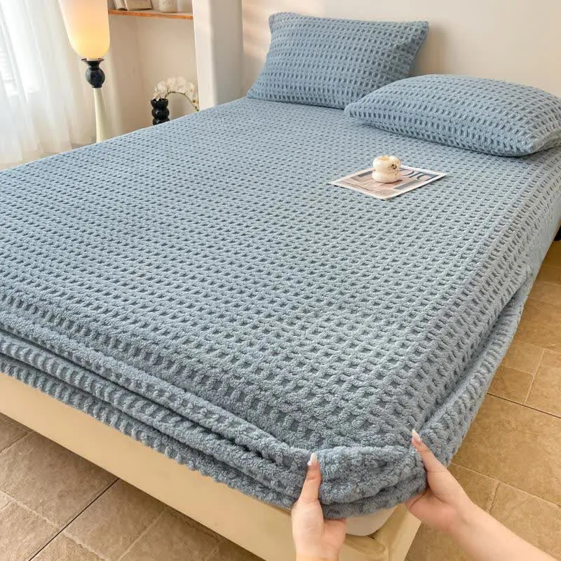 Warmes Spannbettlaken aus Fleece mit Waffelstruktur
