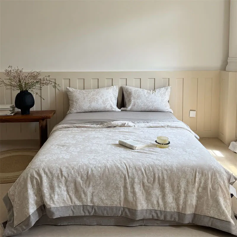Elegante Sommerdecke aus garngefärbter Pflanzenbaumwolle im Jacquard-Stil
