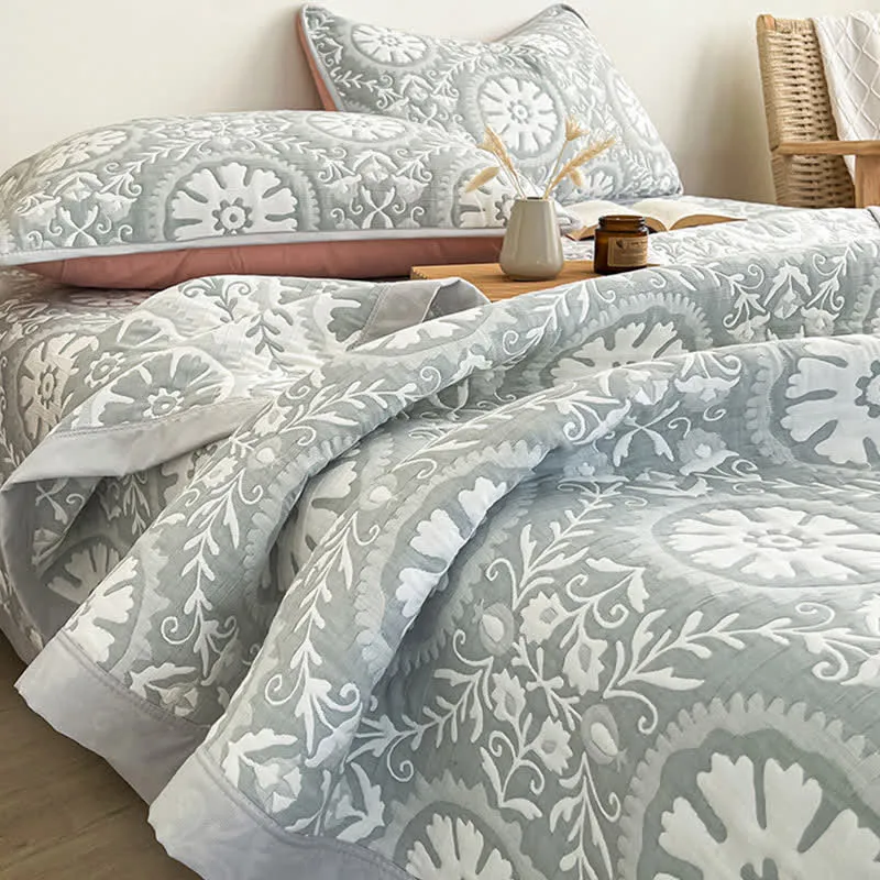 Jacquard-Tagesdecke mit geometrischem Muster