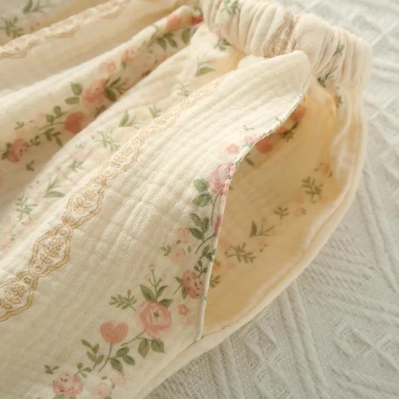 Camisole-Pyjama aus Baumwollgaze mit Blumenmuster und Streifen