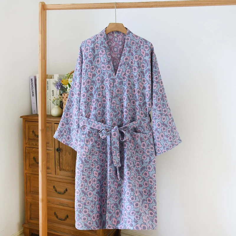 Japanischer Kimono-Bademantel aus Begonia-Baumwolle