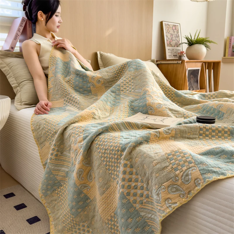 Dreilagige, bequeme, leichte Retro-Steppdecke aus Gaze