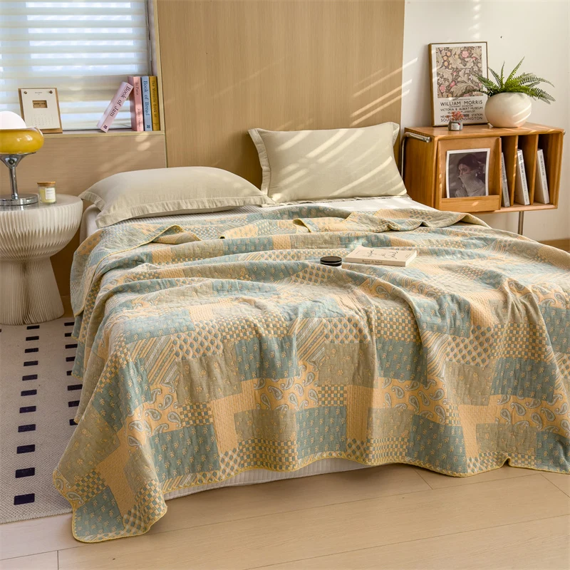Dreilagige, bequeme, leichte Retro-Steppdecke aus Gaze