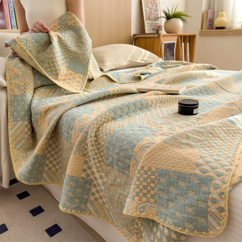 Dreilagige, bequeme, leichte Retro-Steppdecke aus Gaze