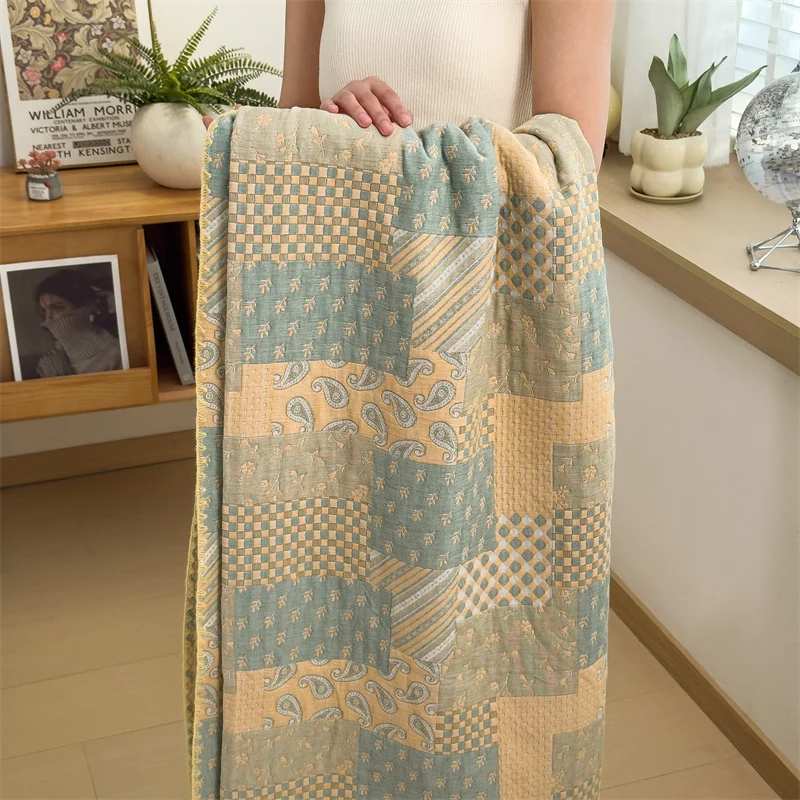 Dreilagige, bequeme, leichte Retro-Steppdecke aus Gaze