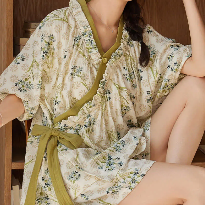 Pyjama-Set mit pastellfarbenem Blumenmuster und kurzen Ärmeln und BH